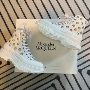 Alexander McQueen Boxer Dog Calf Boots